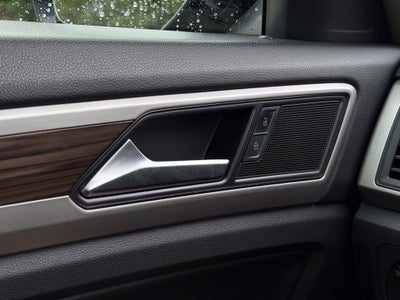 2021 Volkswagen Atlas 3.6L V6 SE w/Technology