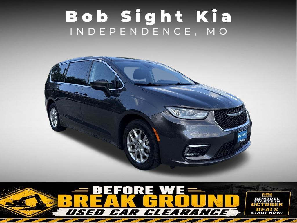 2023 Chrysler Pacifica Touring L