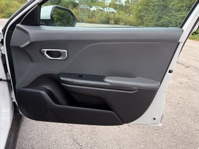 2025 Kia K4 LX