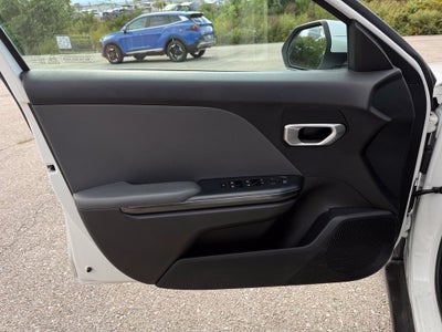 2025 Kia K4 LX