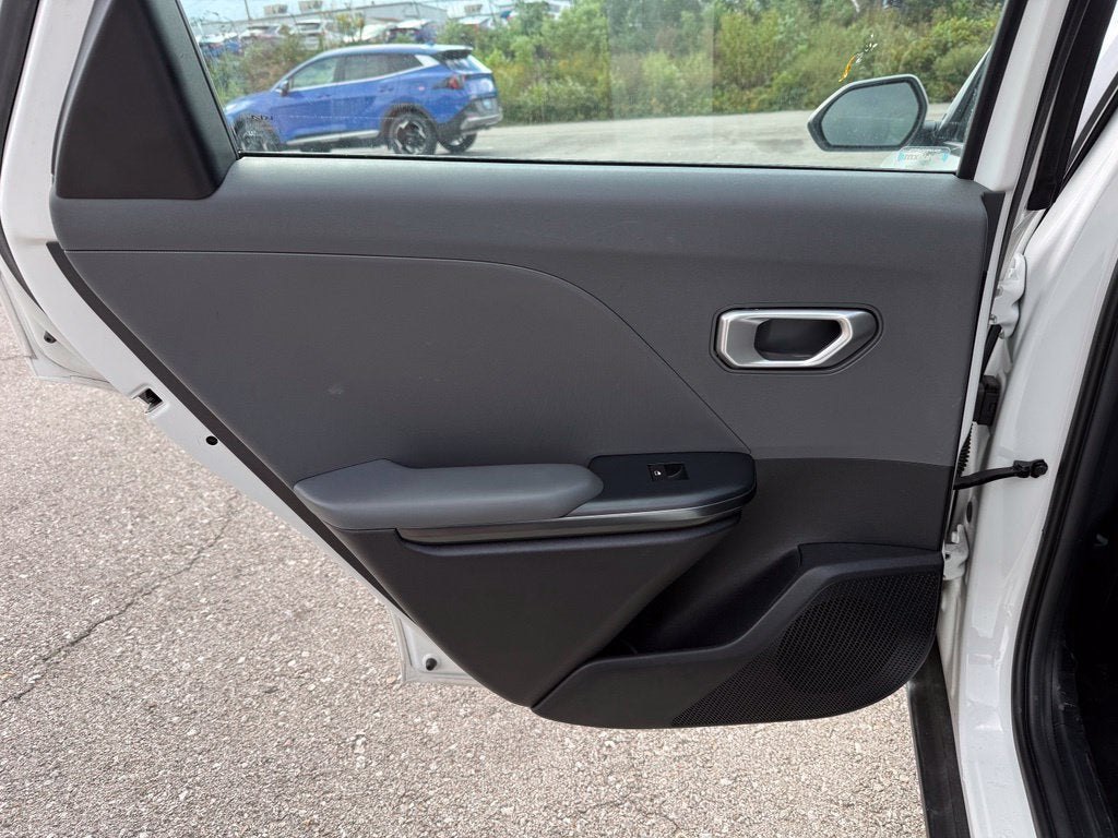 2025 Kia K4 LX