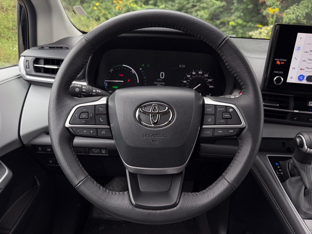 2026 Toyota Sienna XLE 8 Passenger