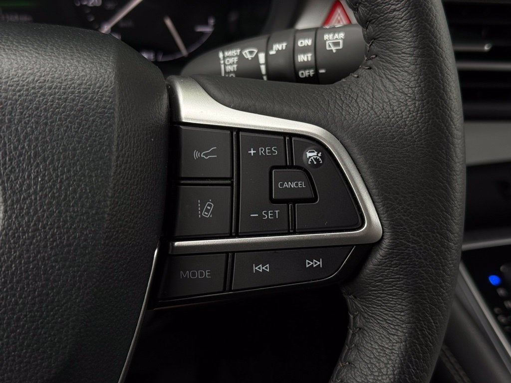 2026 Toyota Sienna XLE 8 Passenger