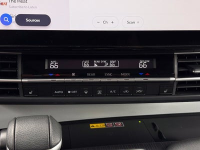 2026 Toyota Sienna XLE 8 Passenger