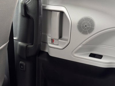 2026 Toyota Sienna XLE 8 Passenger