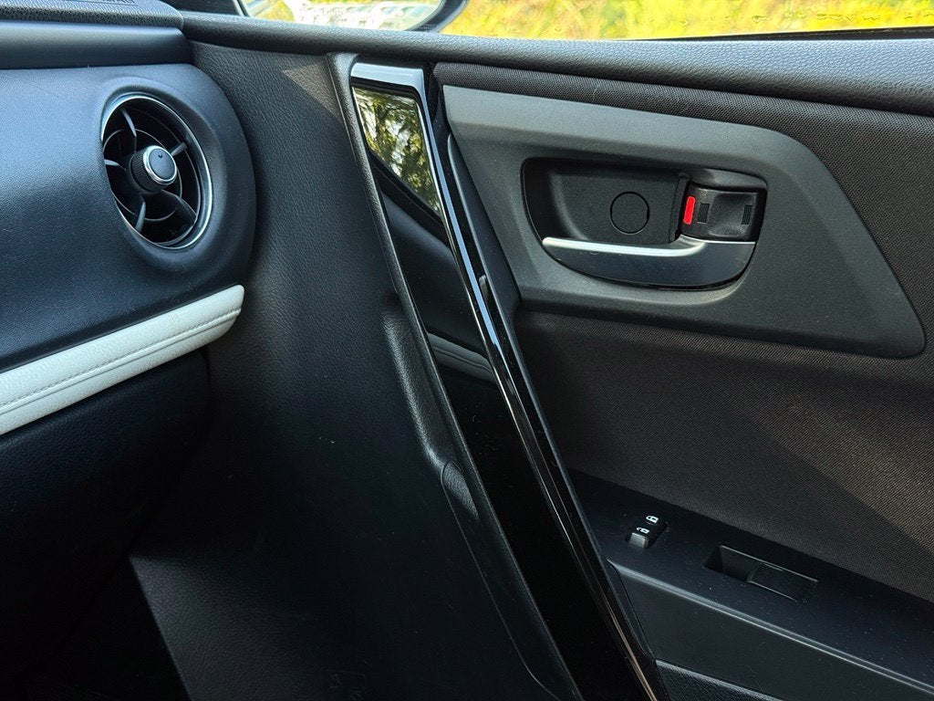 2017 Toyota Corolla iM Base