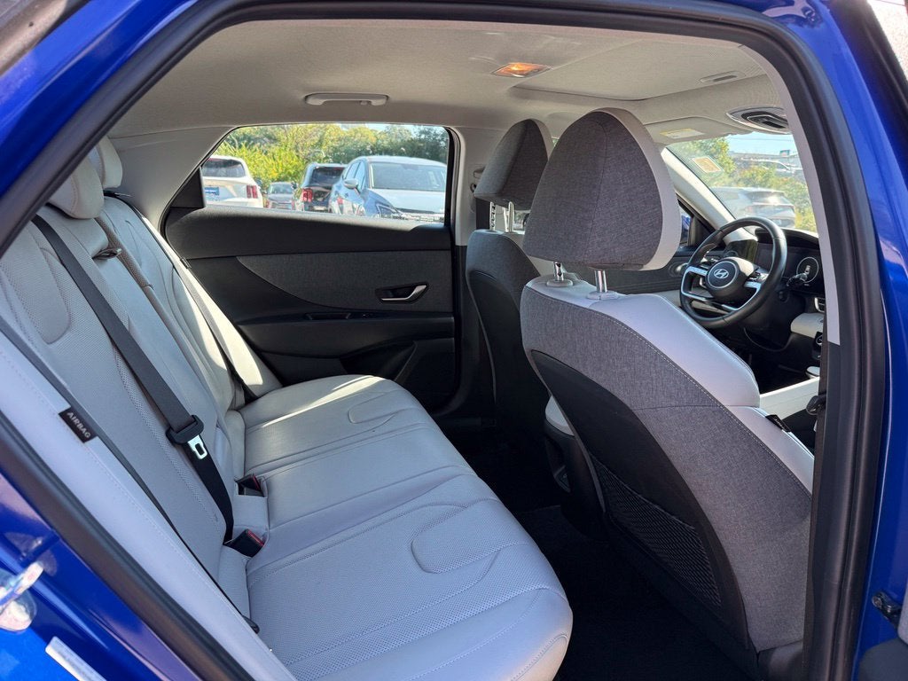 2025 Hyundai Elantra Limited