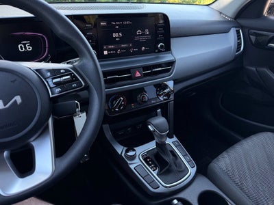 2024 Kia Seltos LX