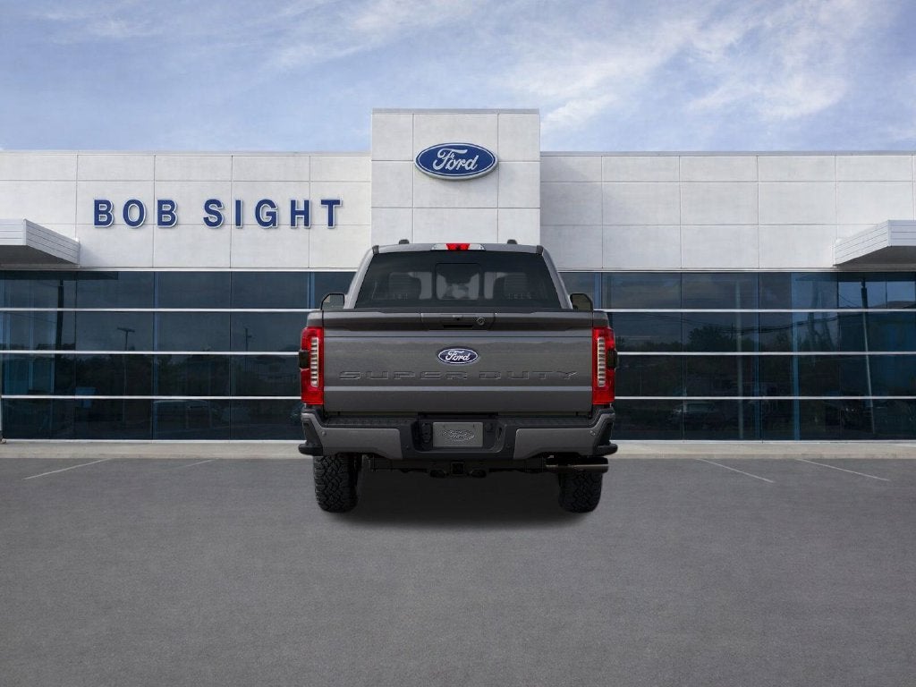 2027 Ford F-350SD Lariat