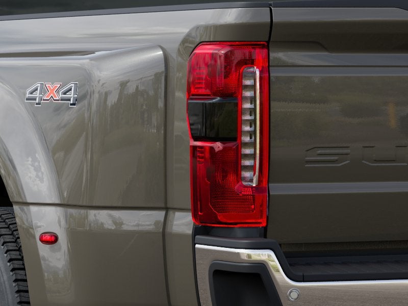 2027 Ford F-450SD Lariat In-Transit