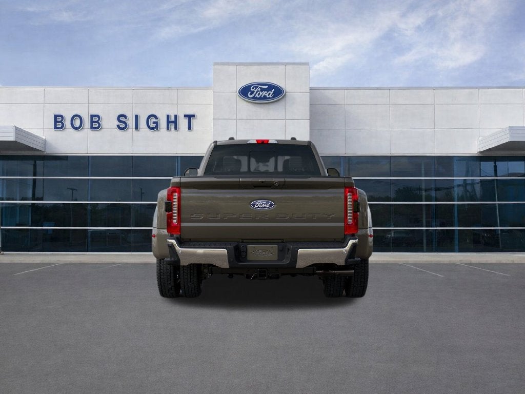2027 Ford F-450SD Lariat In-Transit