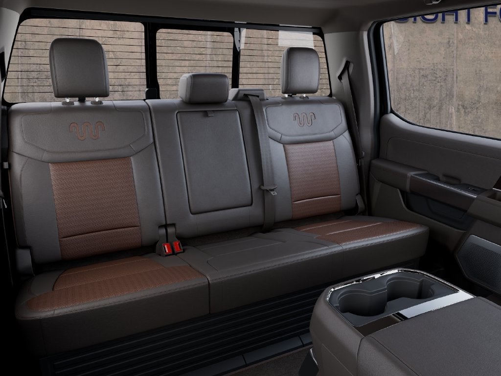 2027 Ford F-450SD In-Transit