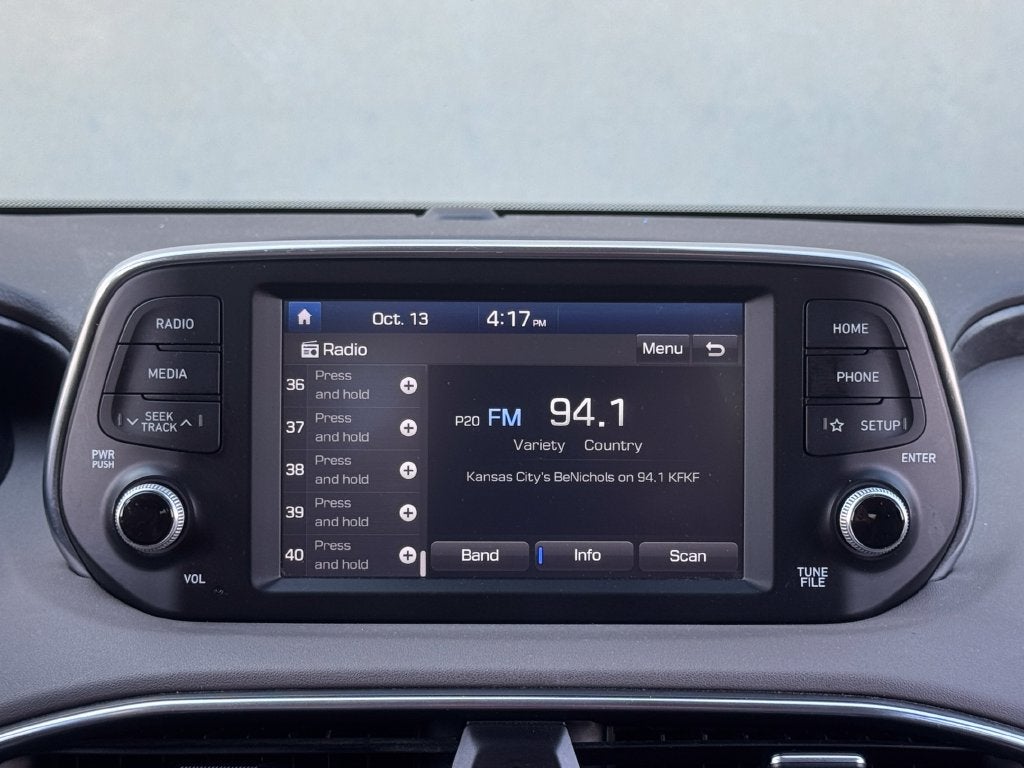 2019 Hyundai Santa Fe SE