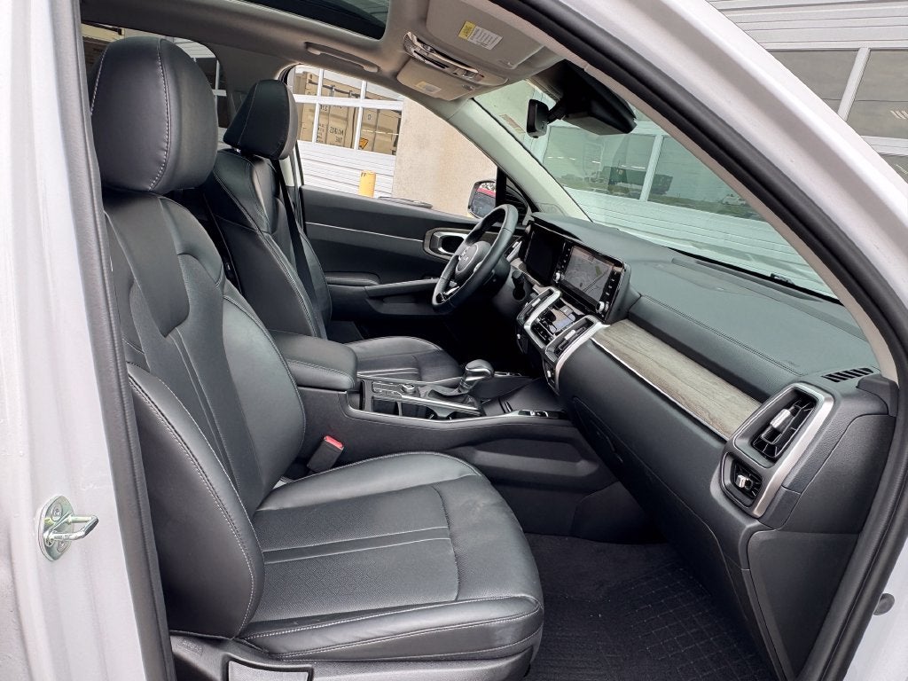 2023 Kia Sorento X-Line S
