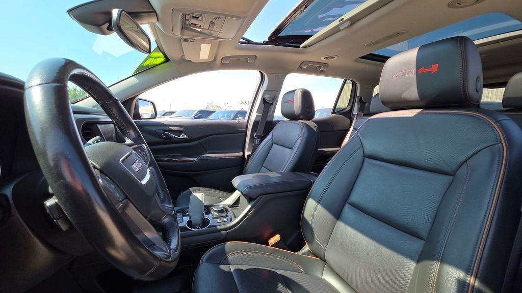 2021 GMC Acadia AT4