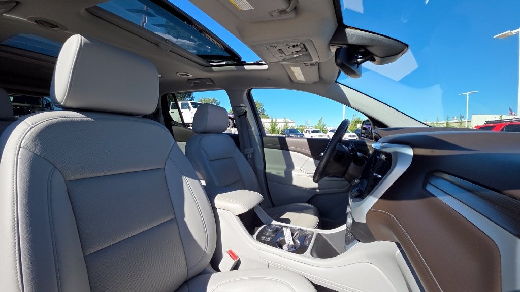 2022 GMC Acadia SLT