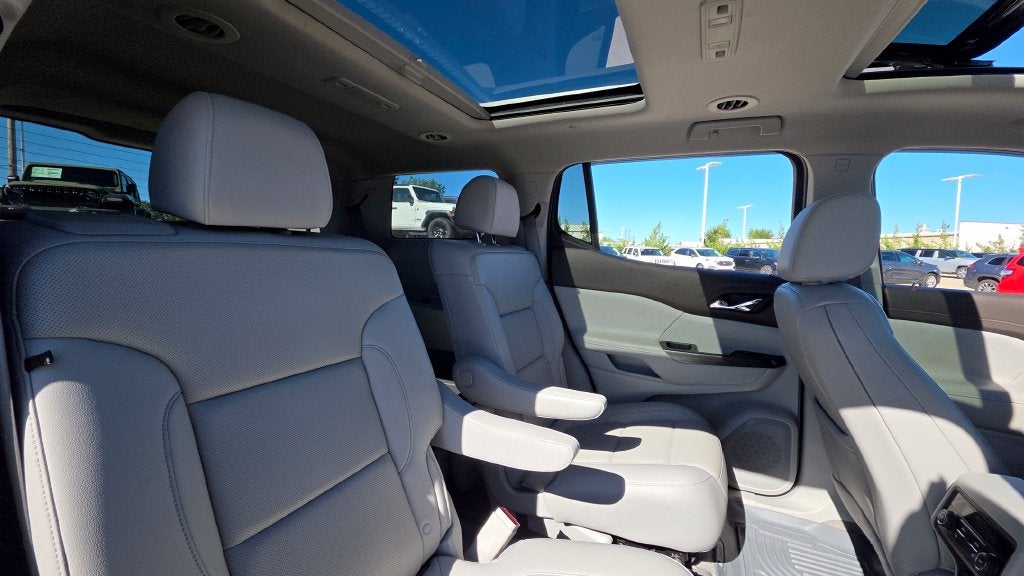 2022 GMC Acadia SLT