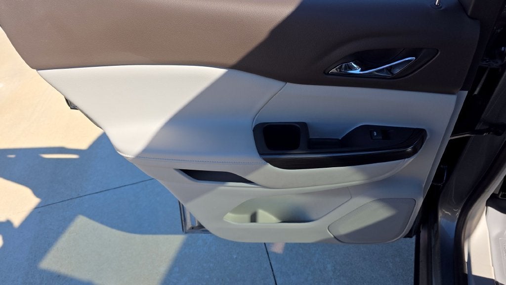 2022 GMC Acadia SLT