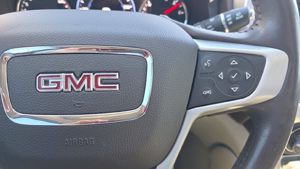 2022 GMC Acadia SLT