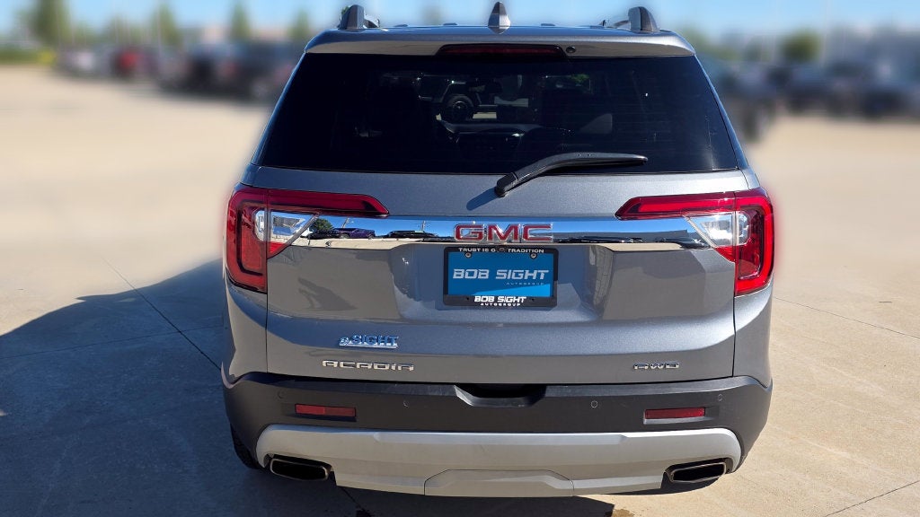 2022 GMC Acadia SLT