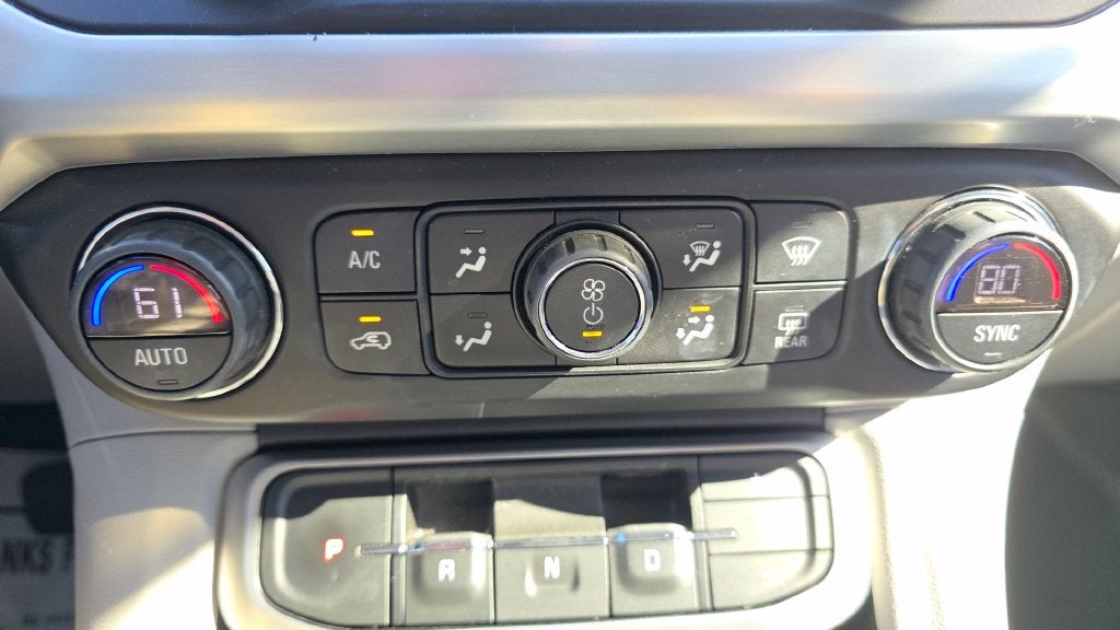 2022 GMC Acadia SLT