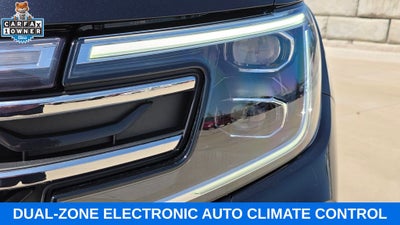 2024 Volkswagen Atlas 2.0T Peak Edition SEL