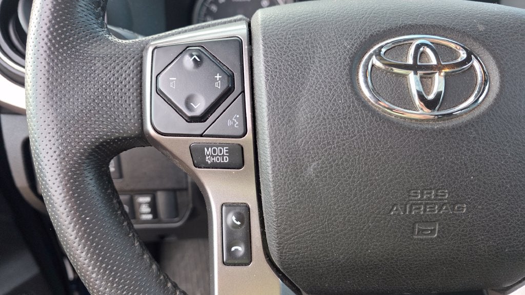 2022 Toyota Tacoma Limited V6