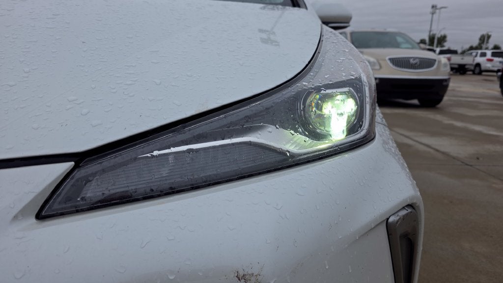2022 Toyota Prius L