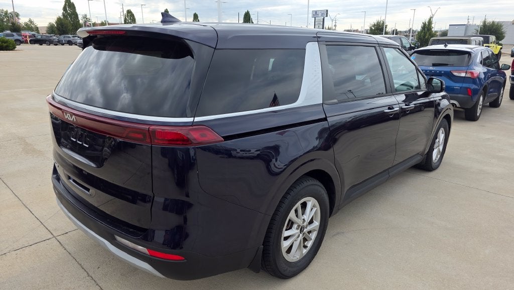 2022 Kia Carnival LX