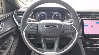 2027 Jeep Grand Cherokee Laredo X