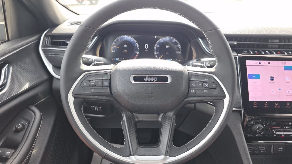 2027 Jeep Grand Cherokee Laredo X