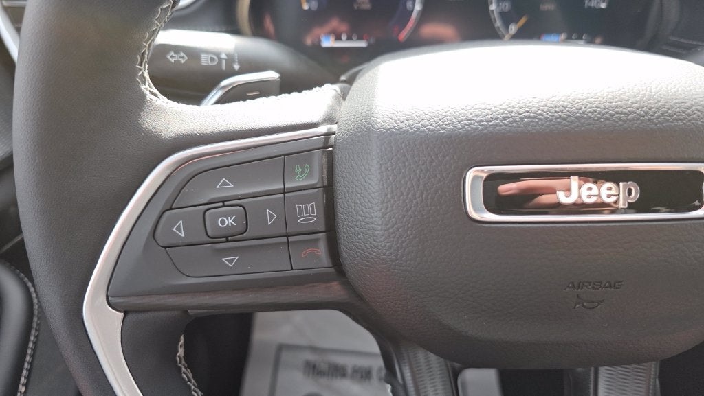 2027 Jeep Grand Cherokee Laredo X