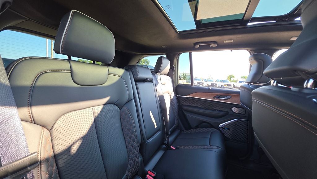 2026 Jeep Grand Cherokee Summit