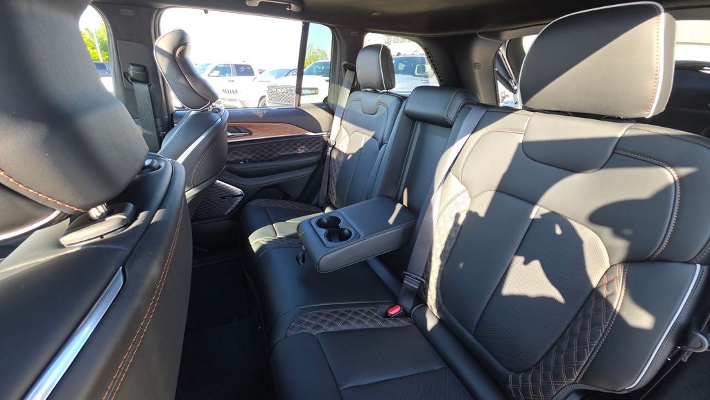 2026 Jeep Grand Cherokee Summit
