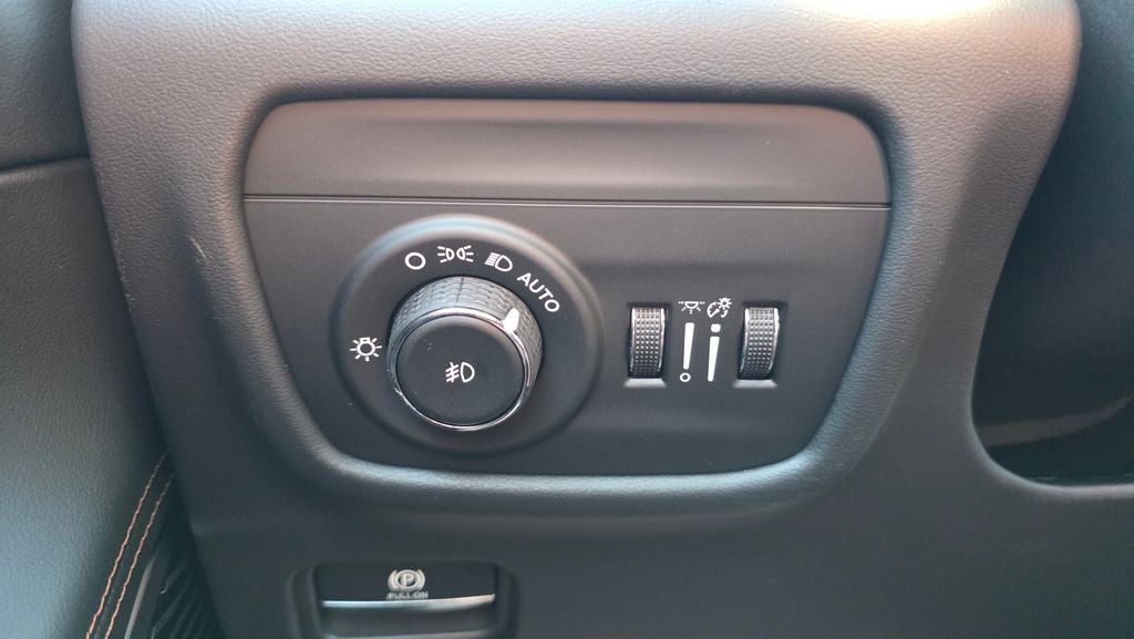 2026 Jeep Grand Cherokee Summit