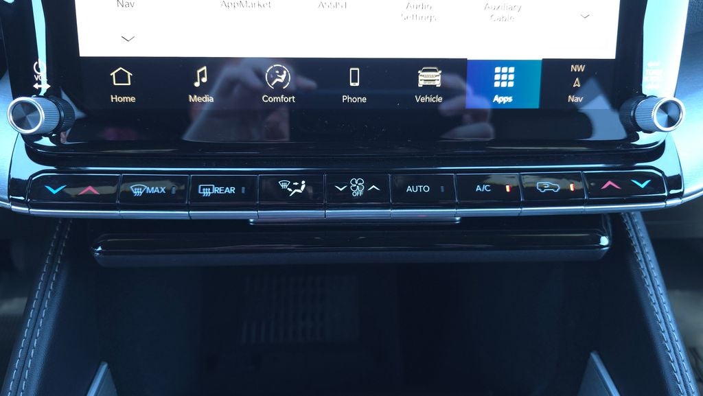 2026 Jeep Grand Wagoneer Upland