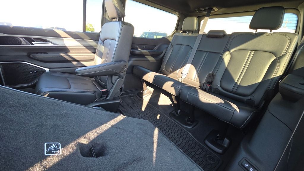 2026 Jeep Grand Wagoneer Upland