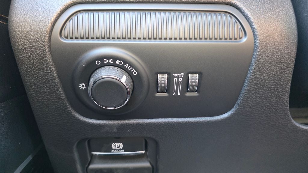 2026 Jeep Grand Wagoneer Upland
