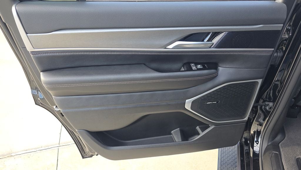 2026 Jeep Grand Wagoneer Limited Altitude