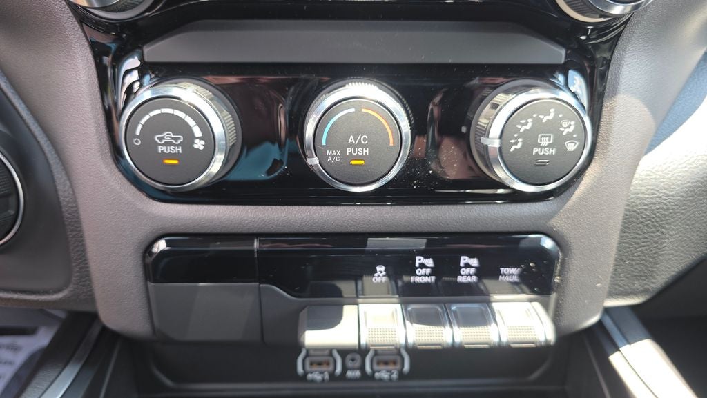 2026 RAM 1500 Express