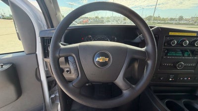 2025 Chevrolet Express 3500 LT Passenger
