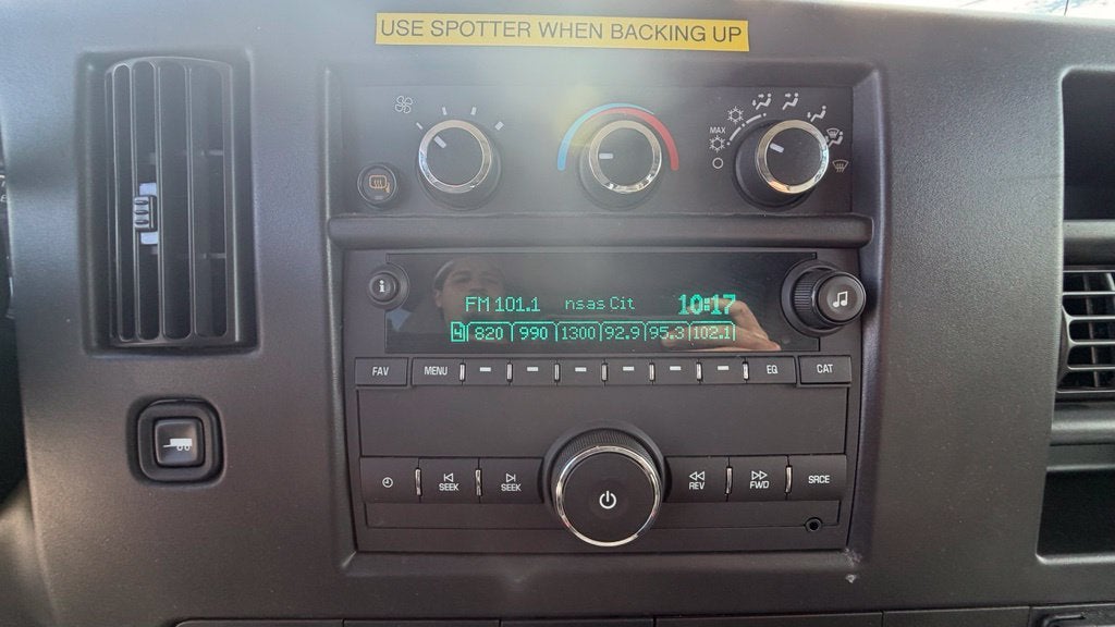 2025 Chevrolet Express 3500 LT Passenger