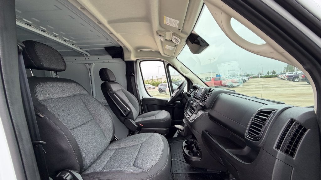 2027 RAM ProMaster 1500 Low Roof 136 WB