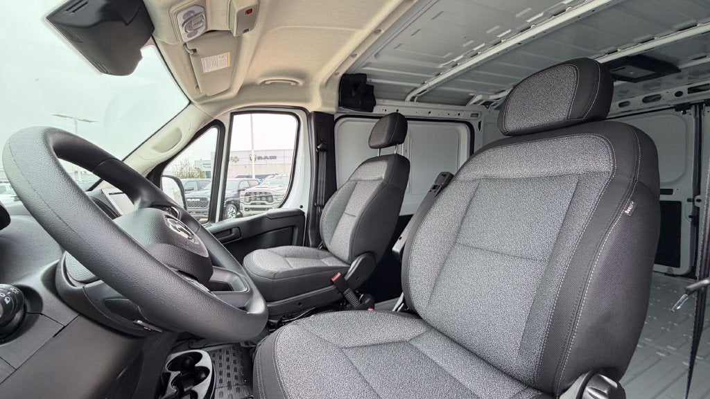 2027 RAM ProMaster 1500 Low Roof 136 WB
