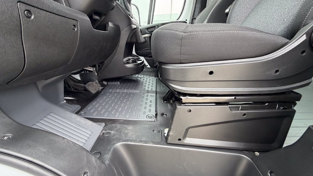 2027 RAM ProMaster 1500 Low Roof 136 WB