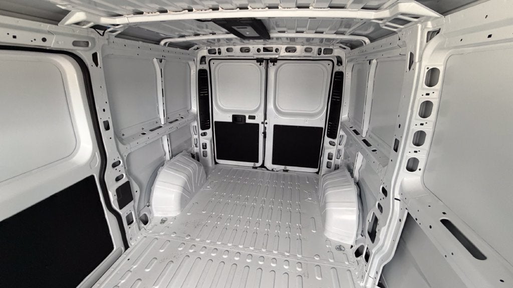 2027 RAM ProMaster 1500 Low Roof 136 WB