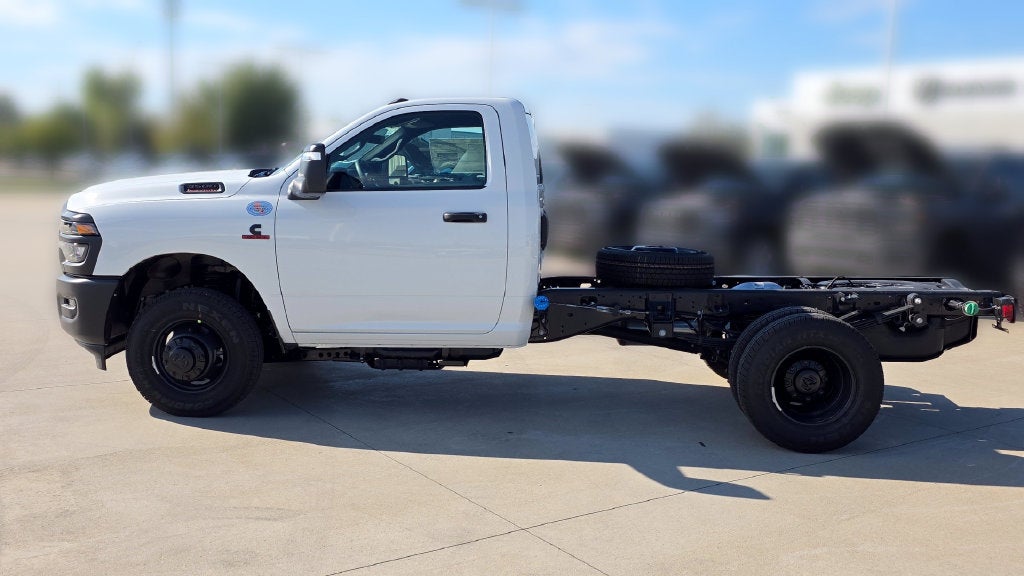2027 RAM 3500 Tradesman Chassis 60" C/A